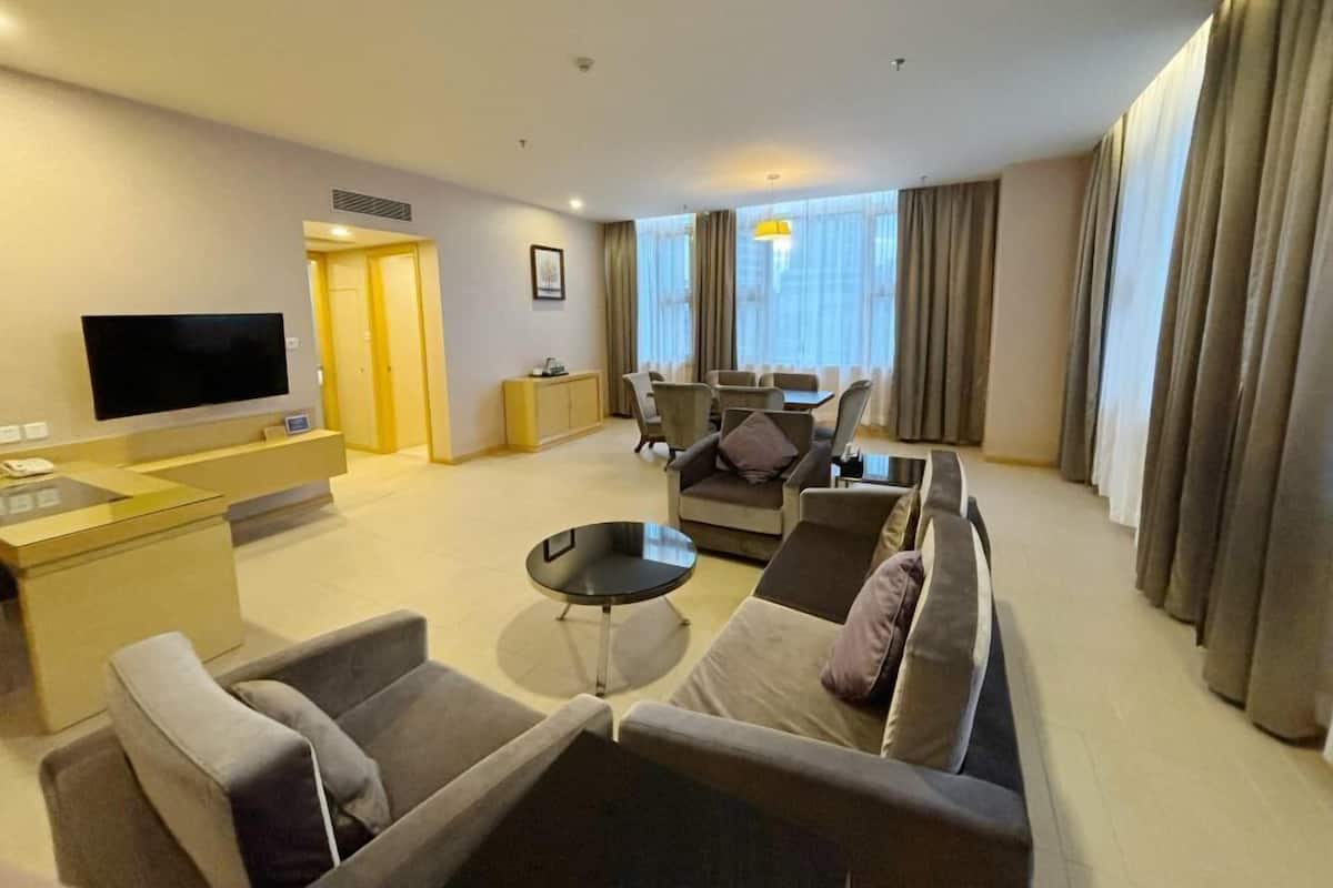 Suíte elite | 1 quarto, escrivaninha, Wi-Fi de cortesia, roupa de cama