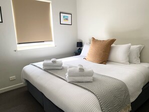 Shiraz Apartment with Spa | 2 bedrooms, individually decorated, individually furnished - Angaston Mews Apartments (Angaston)
