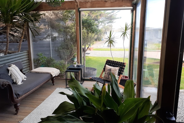 Comfort Cabin, Kitchenette | Terrace/patio