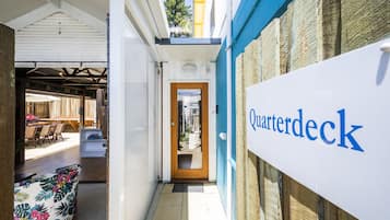 Deluxe Apartment | 2 bedrooms, pillowtop beds, desk, laptop workspace