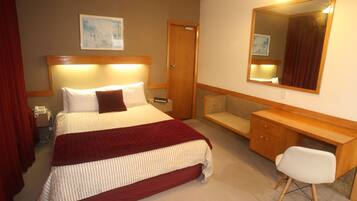 Double Room | In-room safe, desk, cots/infant beds, free WiFi