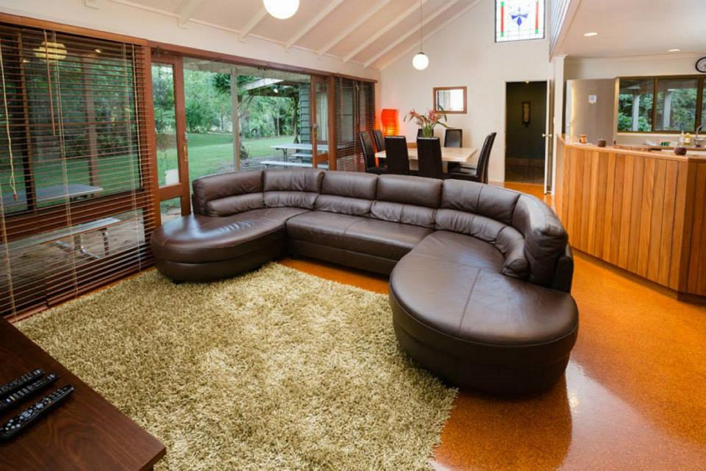 Family House, 4 Bedrooms, 2 Bathrooms, Mountain View | Living room | Flat-screen TV, fireplace, iPod dock