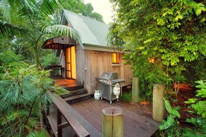 Cottage, 1 Bedroom, Non Smoking, Kitchen (Kingfisher) | Balcony