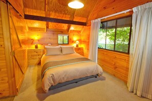 Ropa de cama de alta calidad y escritorio 