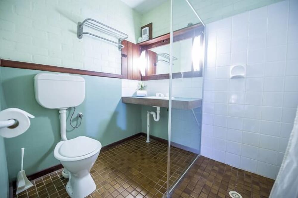 Evedon Lakeside Retreat by null