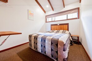 Cabins - Evedon Park Bush Retreat (Burekup)