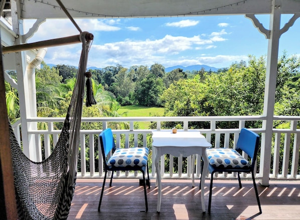 4 Bed Family Room with Shared Bathroom | Terrace/patio