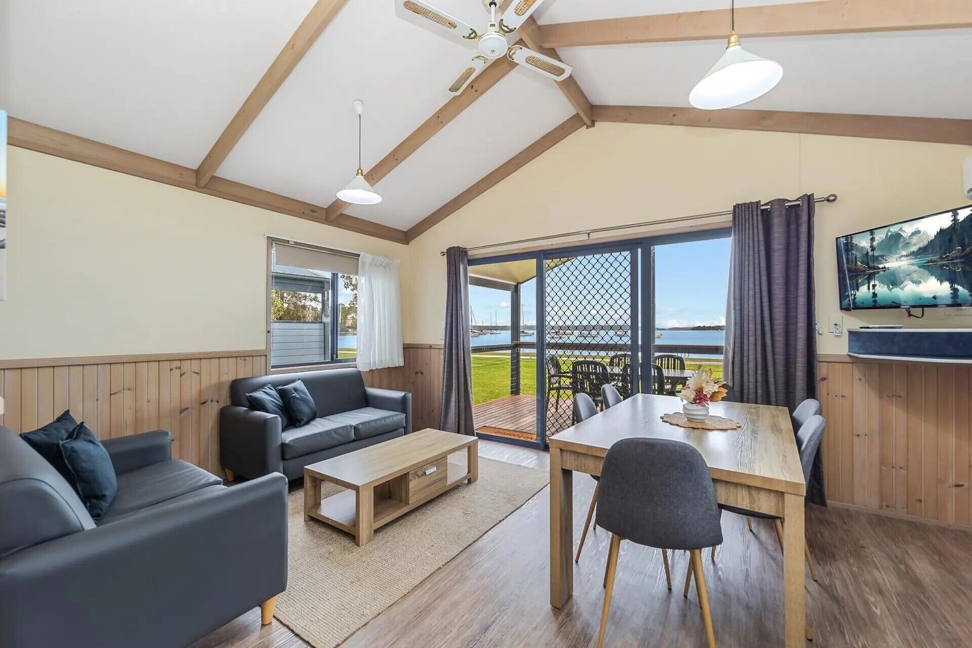 Villa (Waterfront Villa 1 night) | Mørklægningsgardiner, gratis Wi-Fi, sengetøj