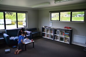 Game room - Waitomo Top 10 Holiday Park (Waitomo Caves)