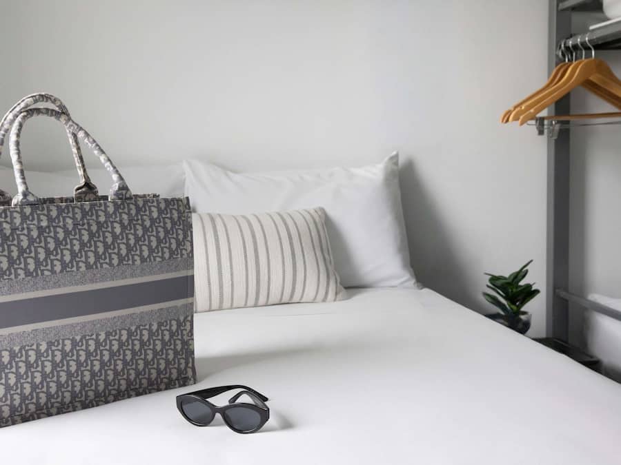 Room, Berbilang Katil | Ruang kerja komputer riba, Wi-fi percuma, cadar katil