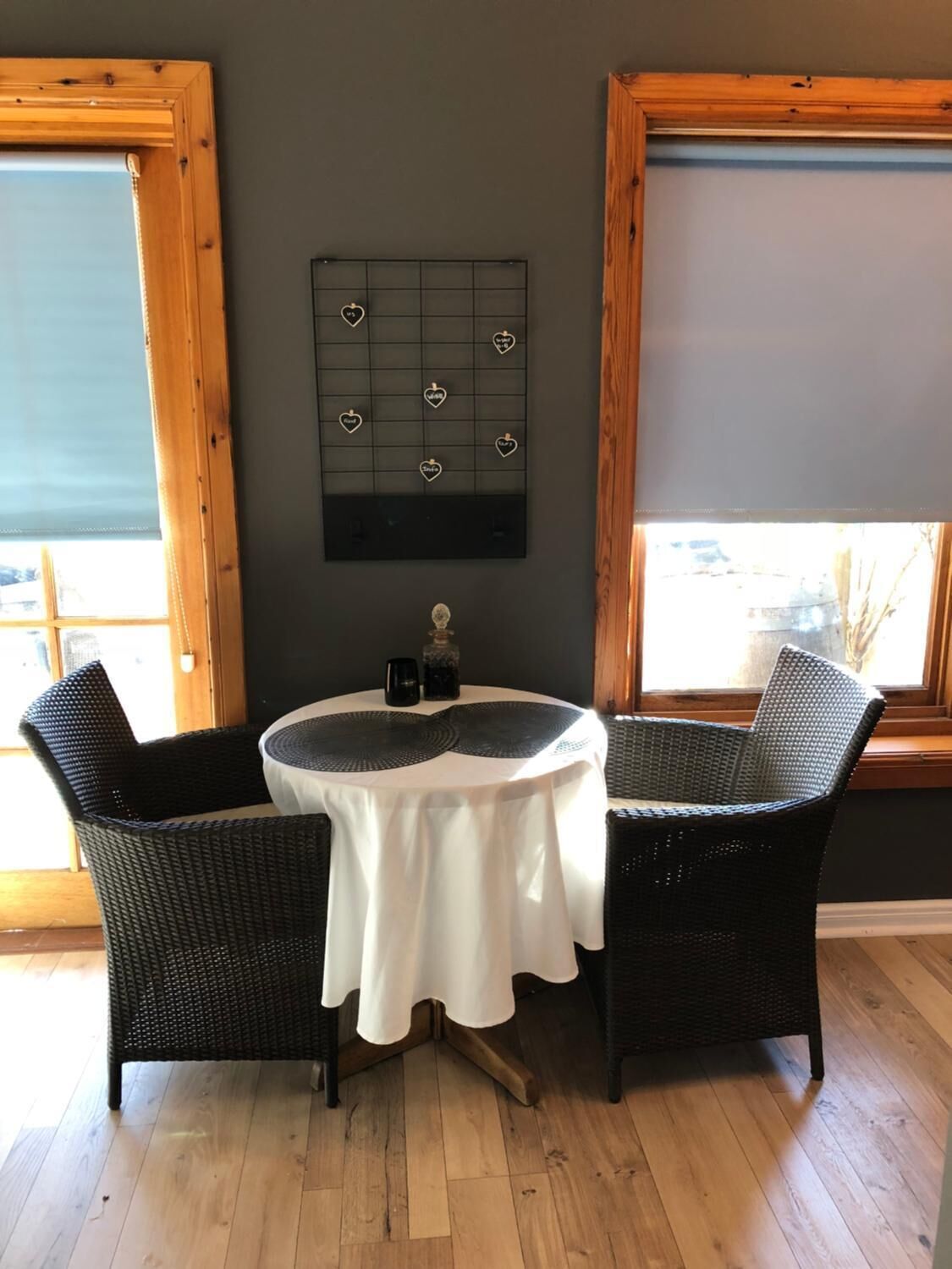 Couples’ dining