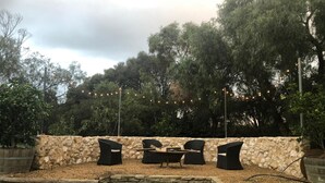 Property grounds - Amande Bed and Breakfast (Tatachilla)