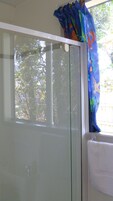 标准房, 无烟房 (Ensuite Chalets Sleeps 6) | WiFi、床单