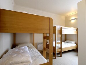 熨斗/熨衣板、收费 WiFi
