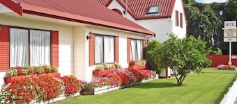 Gloucester House Motel