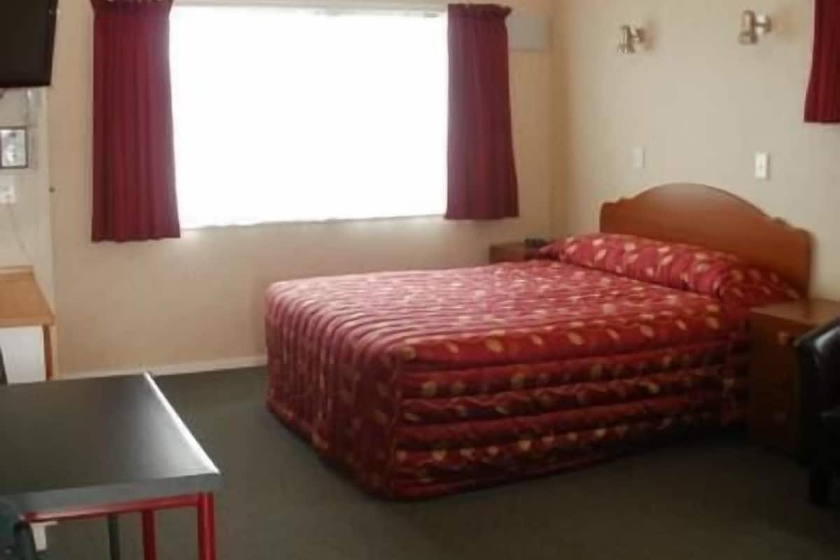 Standard Studio, Non Smoking, Kitchenette (Studio) | View from room