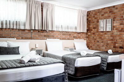 Buckaroo Motor Inn