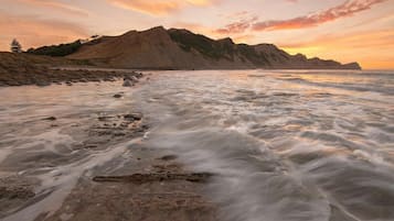 Una spiaggia nelle vicinanze