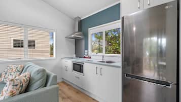 Premium Villa | Private kitchen | Fridge, microwave