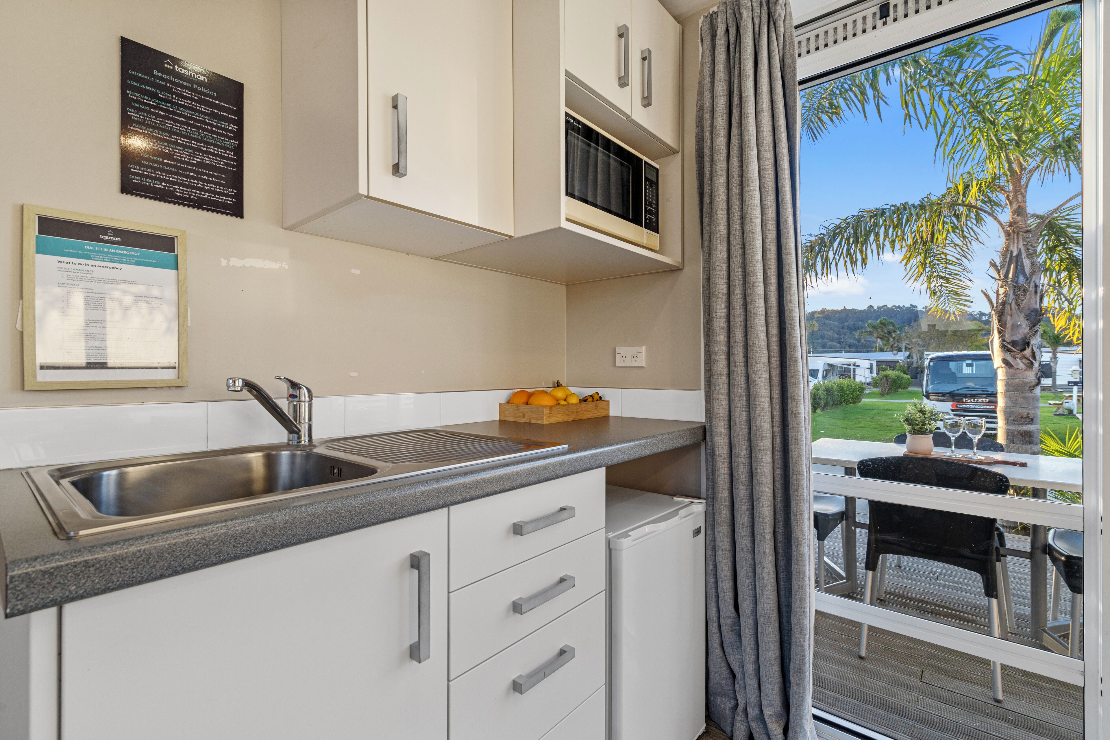 Standard Cabin (No Bathroom) | Private kitchen