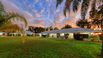 ๊ฐ์ค์์ ๋ณด์ด๋ ์ ๋ง