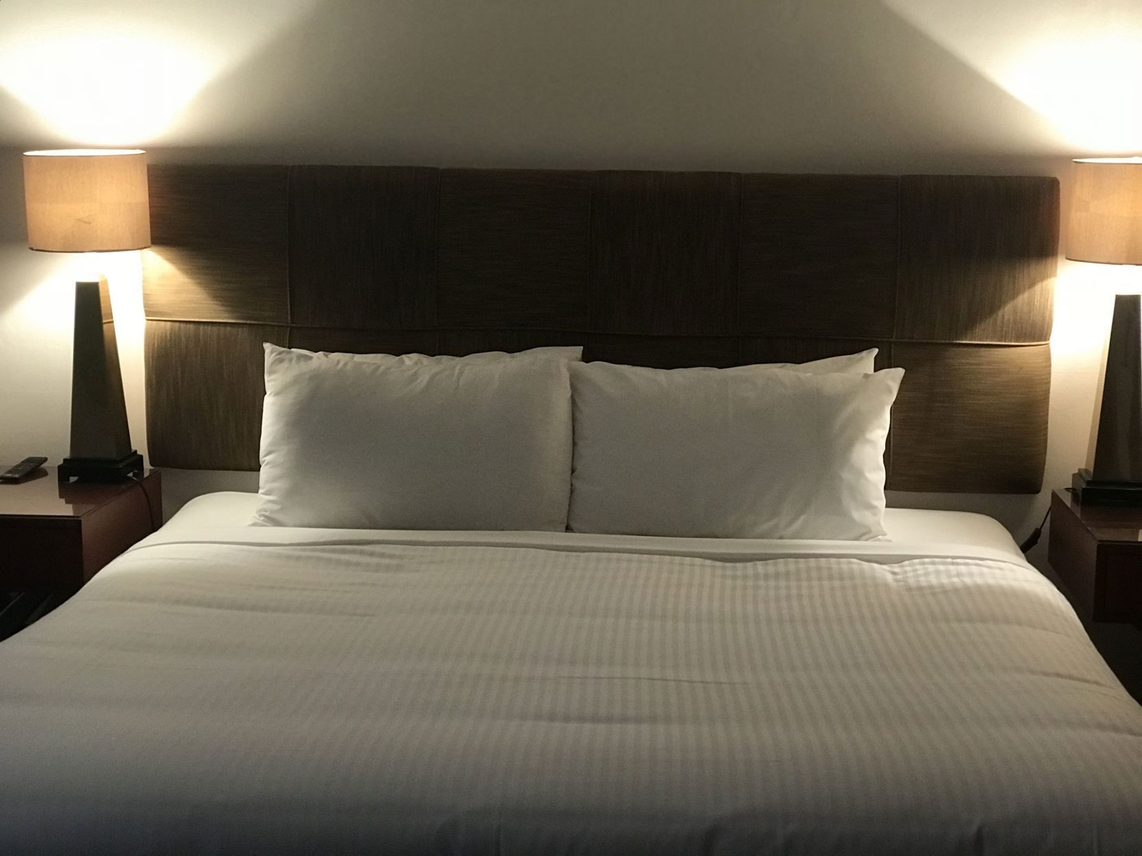 Schreibtisch, Bügeleisen/Bügelbrett, Babybetten, kostenloses WLAN