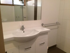 免费洗浴用品、吹风机、毛巾