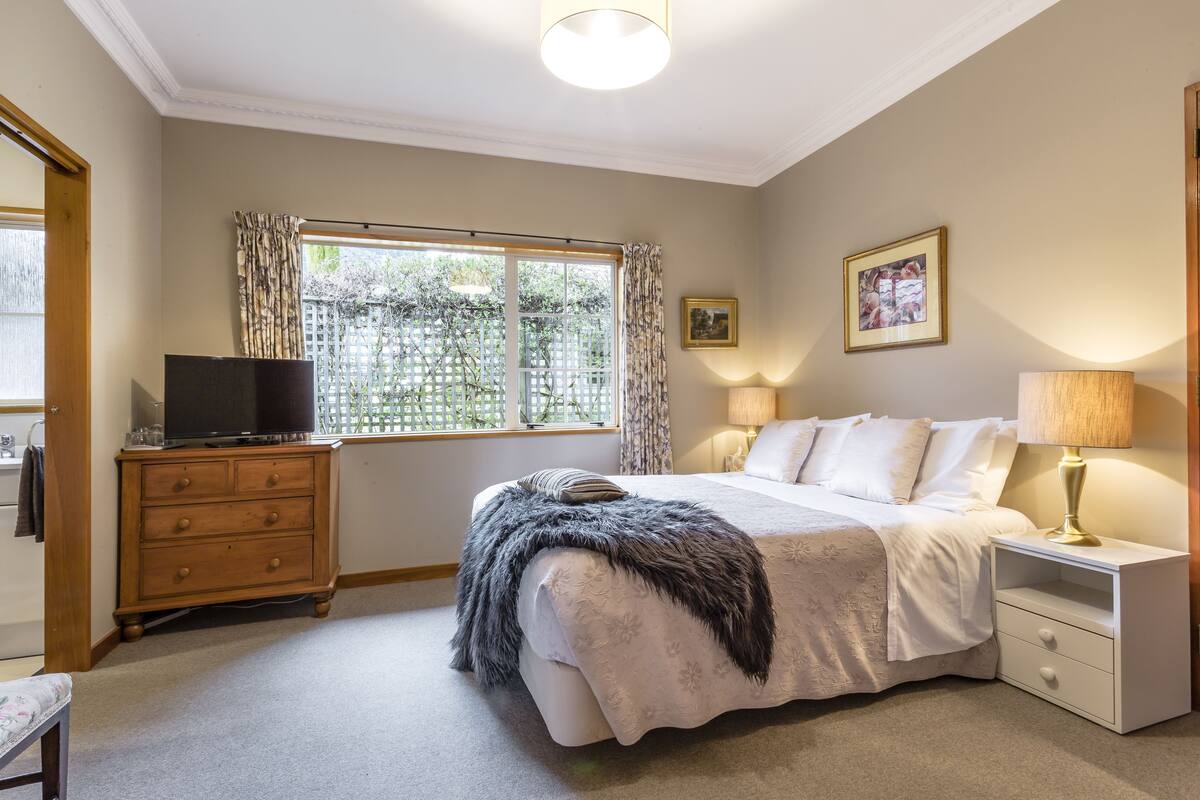 Maungatua Suite