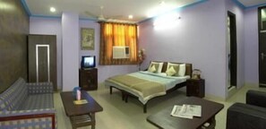 Room - Pal Palace Hotel (New Delhi)