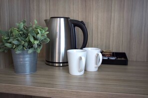 Kaffee und/oder Kaffeemaschine