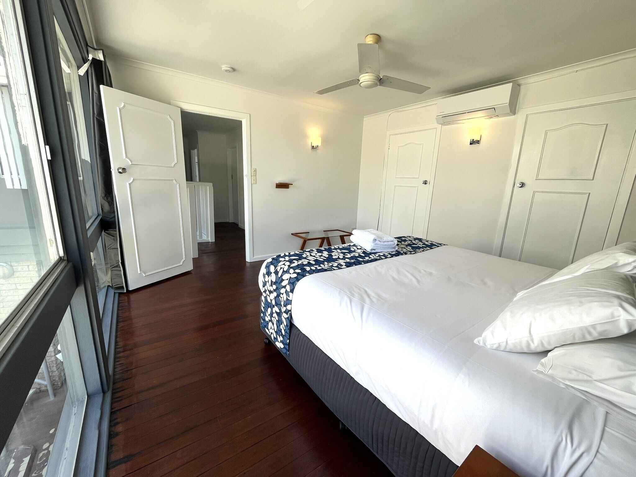 Foto - Tropicana Motel