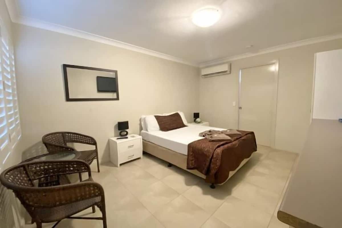 1 Schlafzimmer, Bügeleisen/Bügelbrett, kostenloses WLAN, Bettwäsche