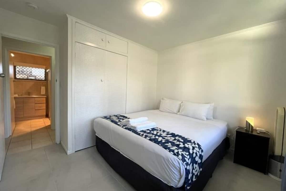 1 Schlafzimmer, Bügeleisen/Bügelbrett, kostenloses WLAN, Bettwäsche