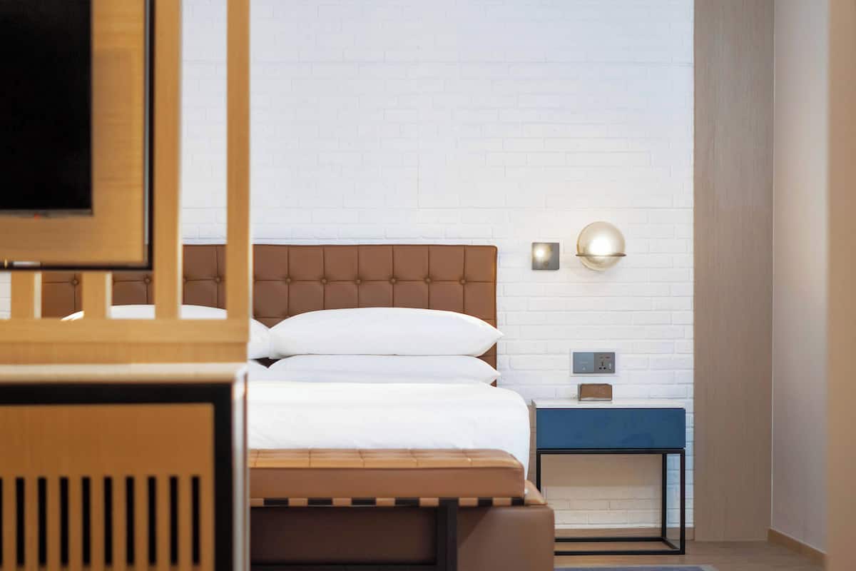 Premium Room, 1 King Bed, Balcony | Minibar, in-room safe, free cribs/infant beds, free WiFi