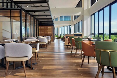 柔佛巴鲁福朋喜来登酒店  