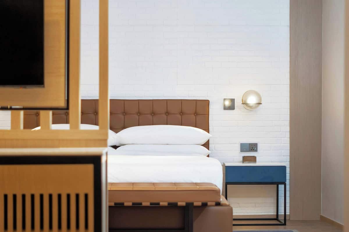 Premium Room, 1 King Bed, Balcony | Minibar, in-room safe, free cots/infant beds, free WiFi