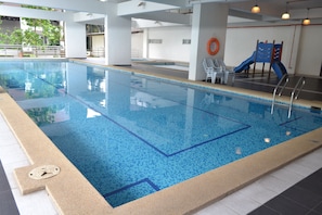 Indoor pool, pool loungers
