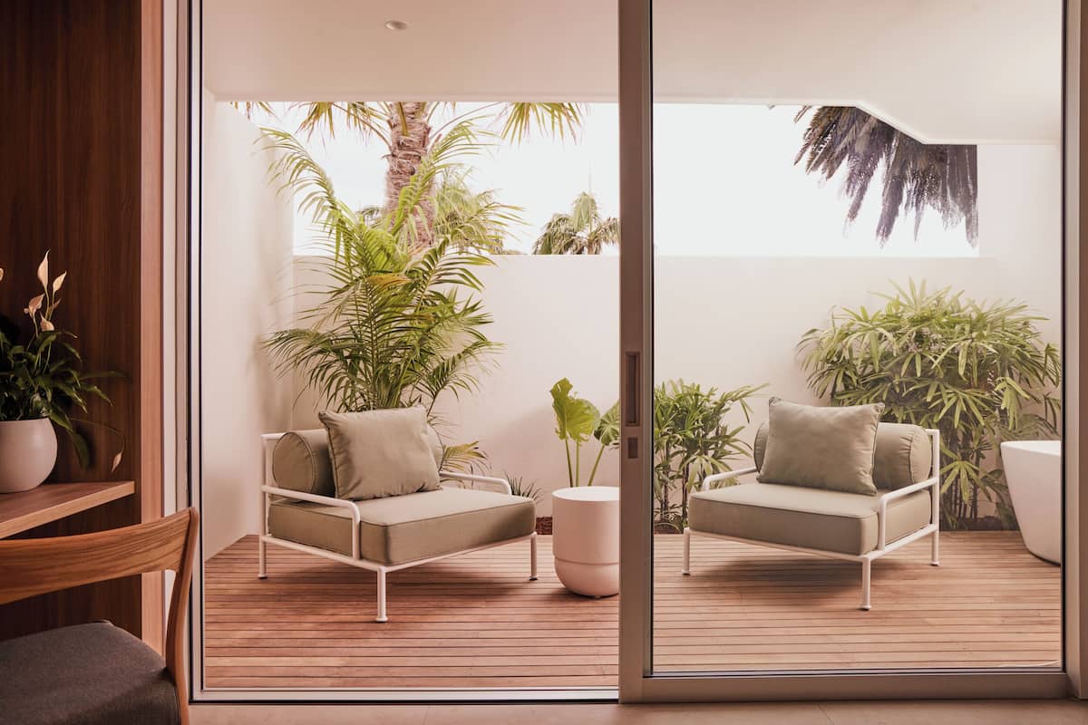 Soak - King Ground Floor with outdoor bath | 露台
