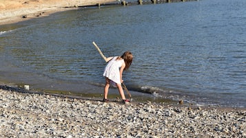 Beach nearby, beach towels