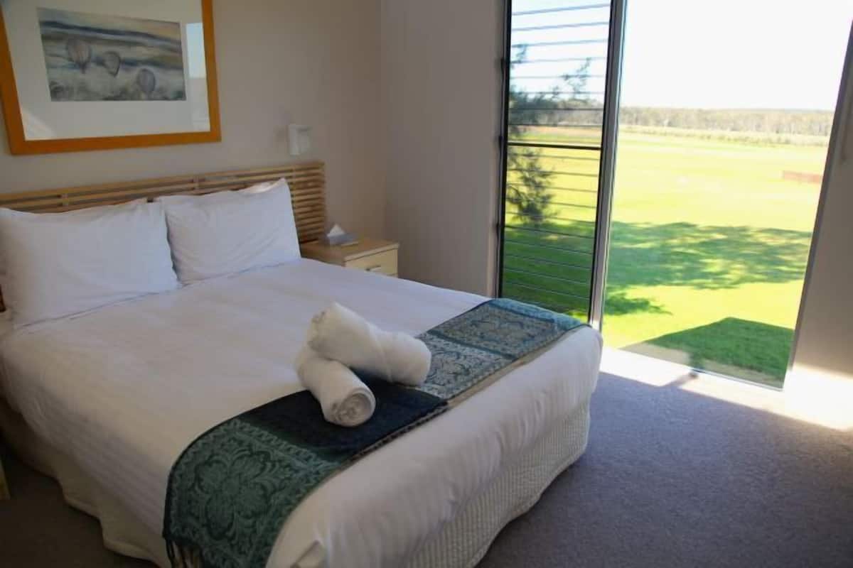Ropa de cama de alta calidad y minibar