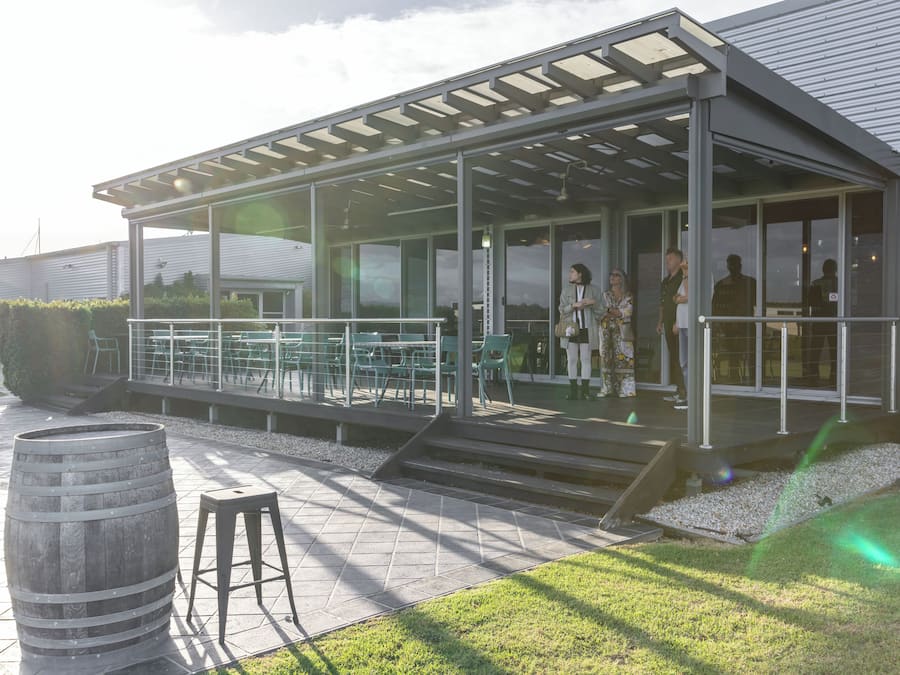 Mediterranean cuisine, al fresco dining