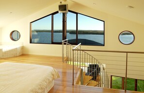 Room amenity - Wheelhouse Apartments (Strahan)