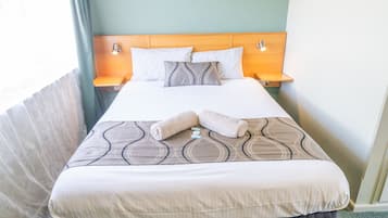 Standard-huone, tupakointi kielletty (Standard Queen) | Ylelliset vuodevaatteet, äänieristys, silitysrauta/-lauta