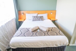 Habitación estándar, no fumadores (Standard Queen) | Ropa de cama de alta calidad y sistema de insonorización