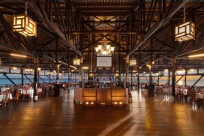 Restaurant - Banyu Biru Villa (Bintan)