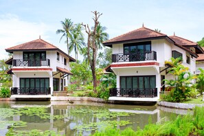 Exterior - Banyu Biru Villa (Bintan)