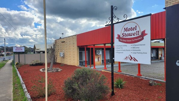 Exterior - Motel Stawell (Stawell)