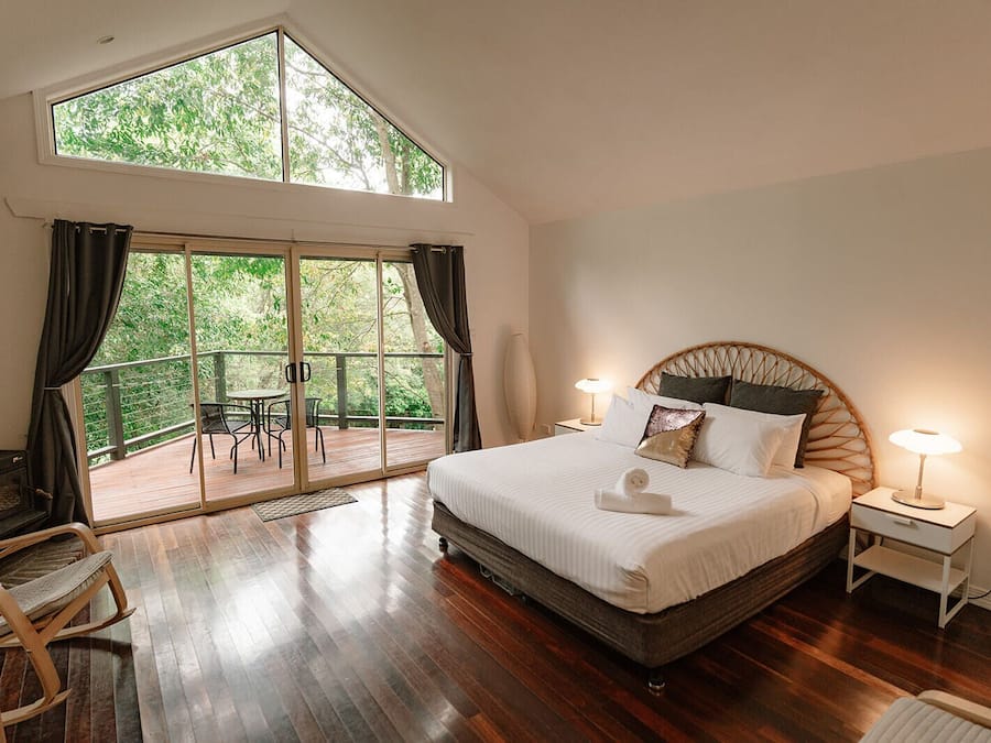 Iron/ironing board, rollaway beds, free WiFi, bed sheets