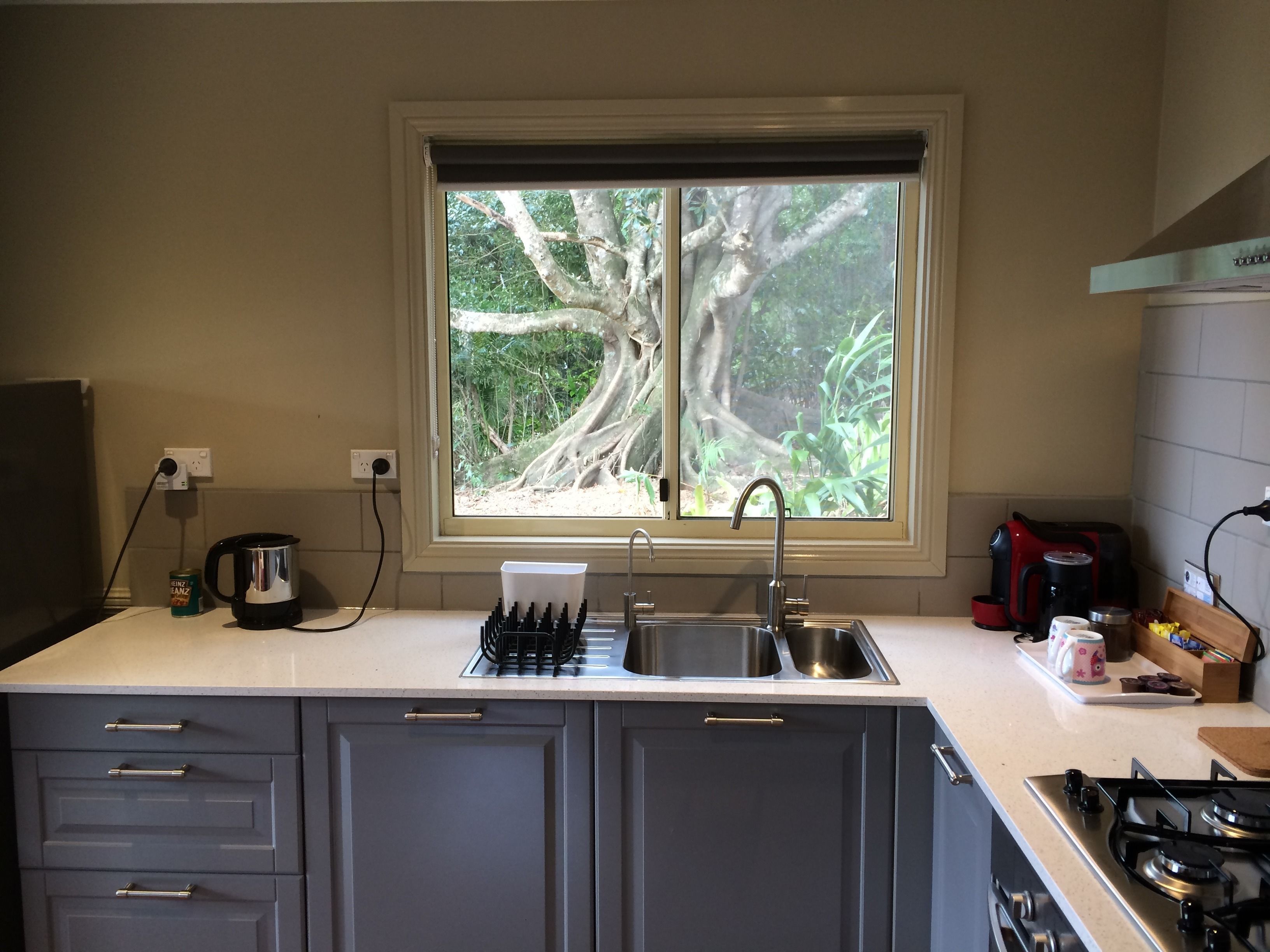 Love Cottage | Private kitchen | Microwave, oven, stovetop, cookware/dishes/utensils
