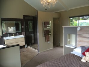Love Cottage | Bathroom | Hair dryer, towels - Maleny Luxury Cottages (Curramore)